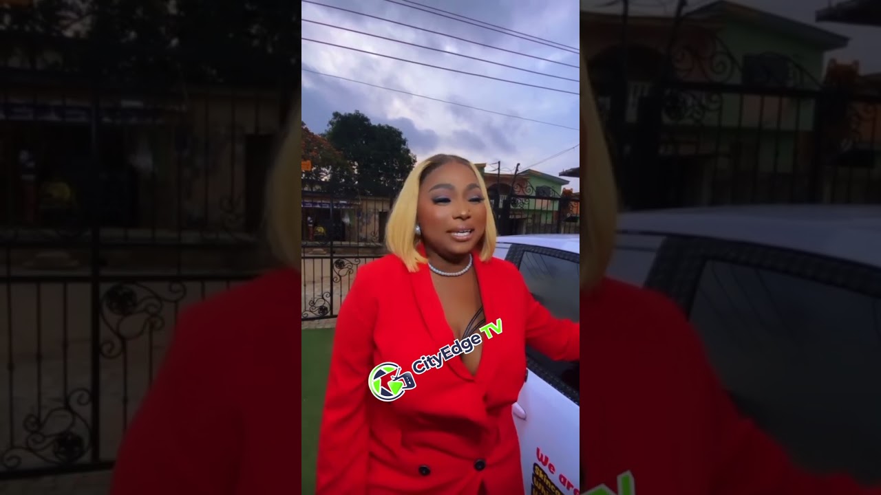 ZAINAB BAKARE RECEIVED BRAND NEW CAR FROM HONEYGLOW BEAUTY WORLD AS SHE JOINS THEM AS AMBASSADOR