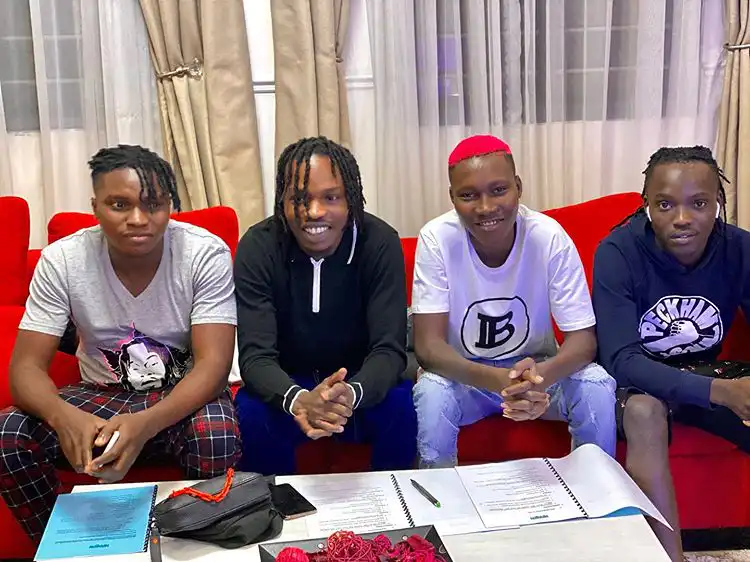 Naira Marley Signs Instagram Rappers Zinoleesky