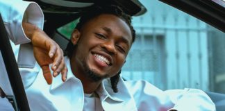 Watch how Omahlay's shirt was forced off him before his arrest in Uganda (Video)