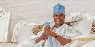 Ooni of Ife gifted a Bentley to celebrate 5 years on throne as ojaja II (Video)