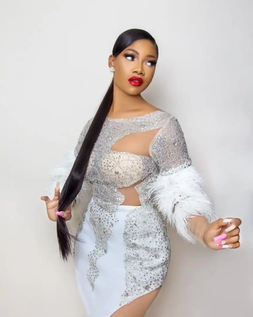 Watch Bobrisky spray cash tirelessly on Tacha at her 25th birthday party (Video)