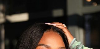 Lizzo reveals that she is still seeing the mystery man she met on Valentine's Day