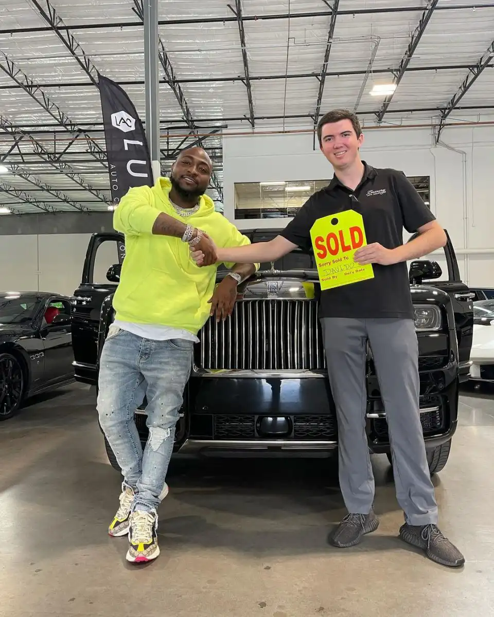 Davido shows off his new Rolls Royce Cullinan worth over #200M (Photos)