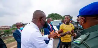 Lagos state Governor, Babajide Sanwo-Olu, arrests traffic robbers in Ojota axis, Lagos