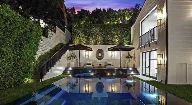 Rihanna Renting Out Beverly Hills Mansion For $80,000 Per Month