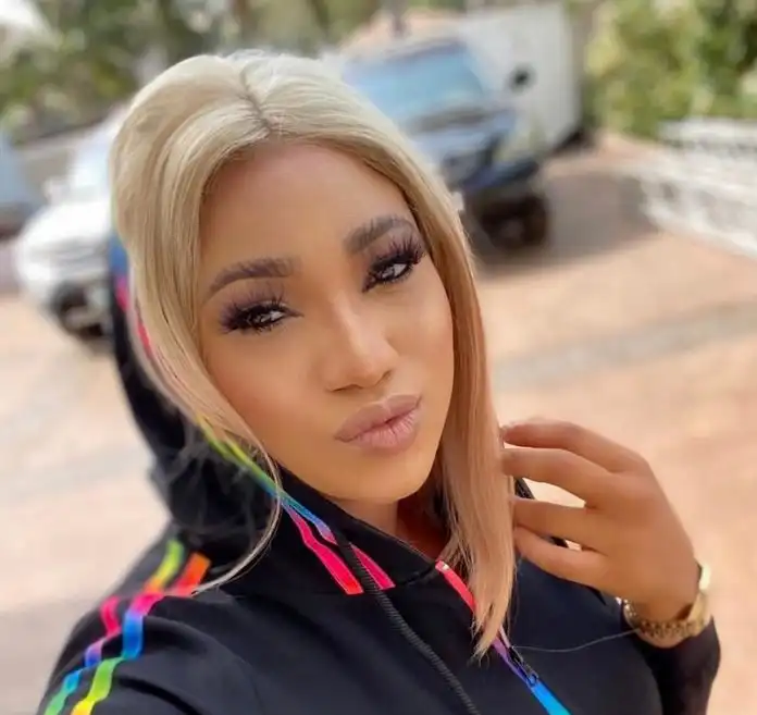“I’m perfect, I don't need an overloaded surgery ass” - Actress Queeneth Hilbert replies troll who body-shamed her