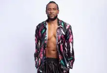 Watch Moment Ex-BBNaija star, Omashola was seen looking homeless by the roadside (video)