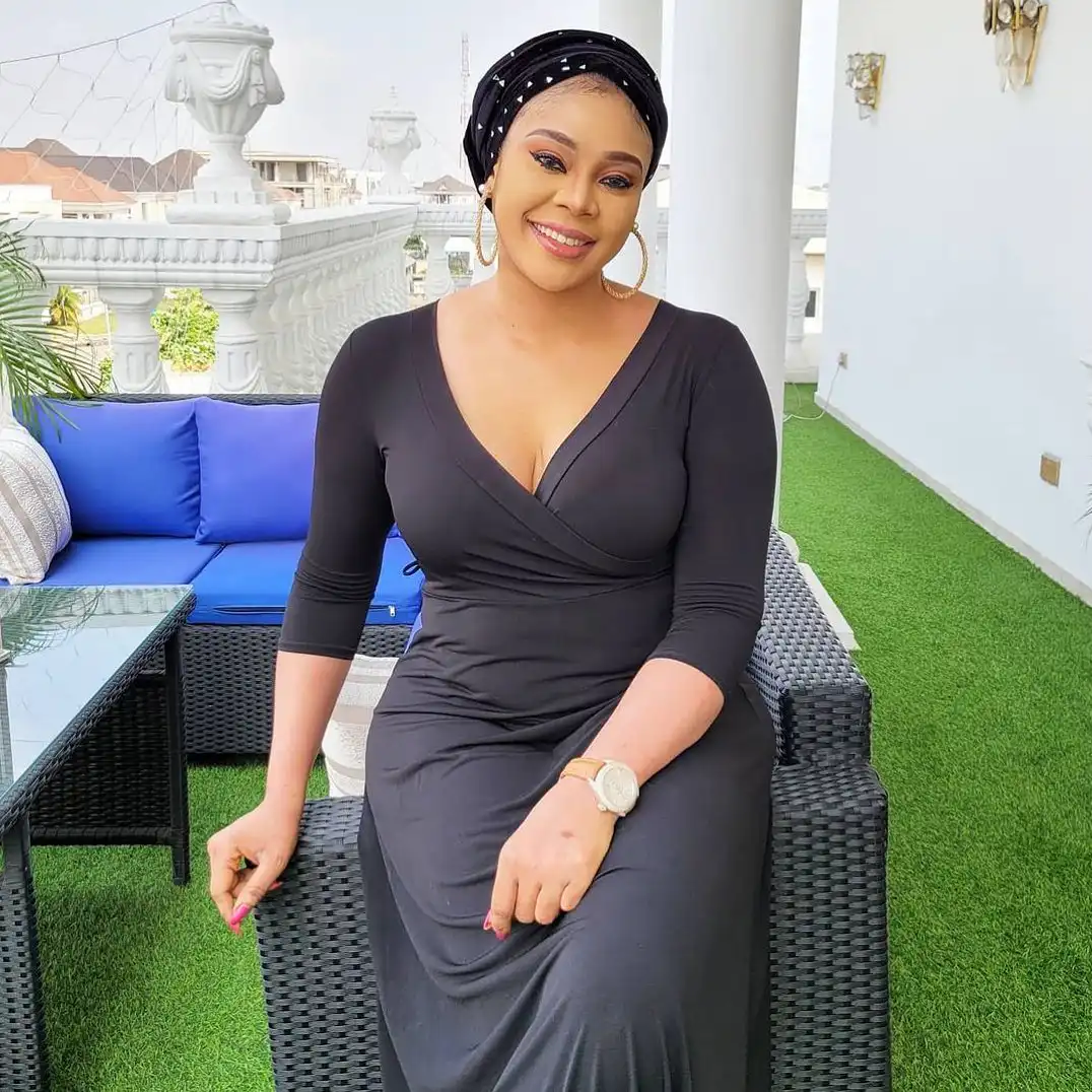 Ehi Ogbebor claps back at her new man's wife( photos)