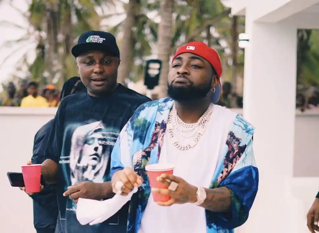 Davido Reacts After Israel DMW Advised Him To Stop Helping People (video)