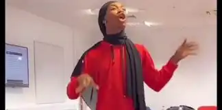 Watch moment James Brown's course mates laughed as the crossdresser gives a presentation in class (video)