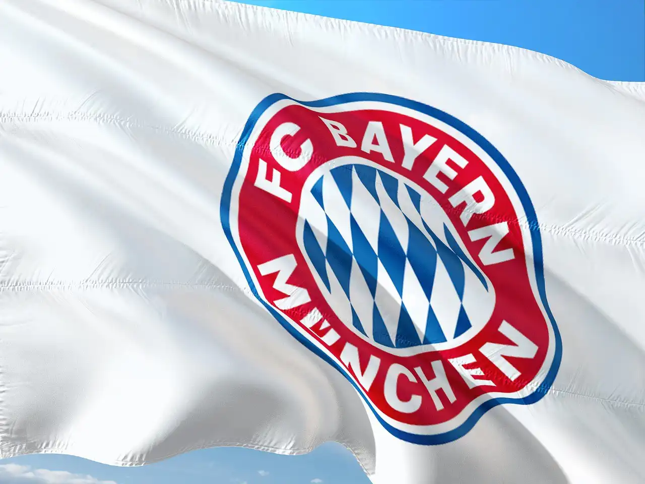 Robert Lewandowski to Barcelona: a white lie or a matter of time?