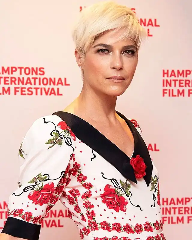 Selma Blair Biography, Age, Net Worth and Career (2022)