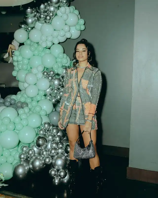 Ella Mai Biography, Age, Net Worth and Career (2022)