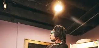 “Make I hang am as souvenir”- Joeboy reacts as lady ‘stones’ him with bra in US (video)