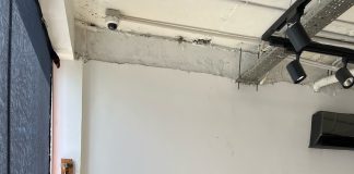 "Best in doing like Ashawo" - Ayra Starr fires back at a troll who called her a prostitute