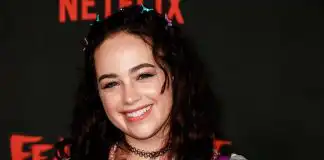 Mary Mouser Biography, Age, Boyfriend, Income, Net Worth, and Career (2022)