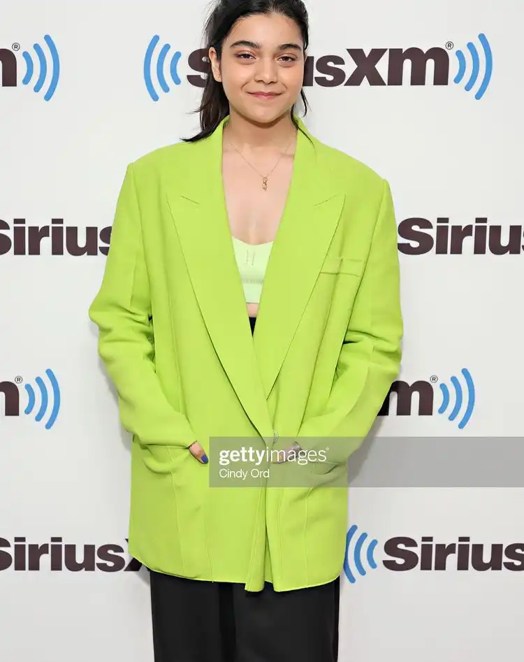 Iman Vellani Biography, Age, Boyfriend, Net Worth 1 Iman Vellani Biography, Age, Income, Net Worth, and Career (2022)