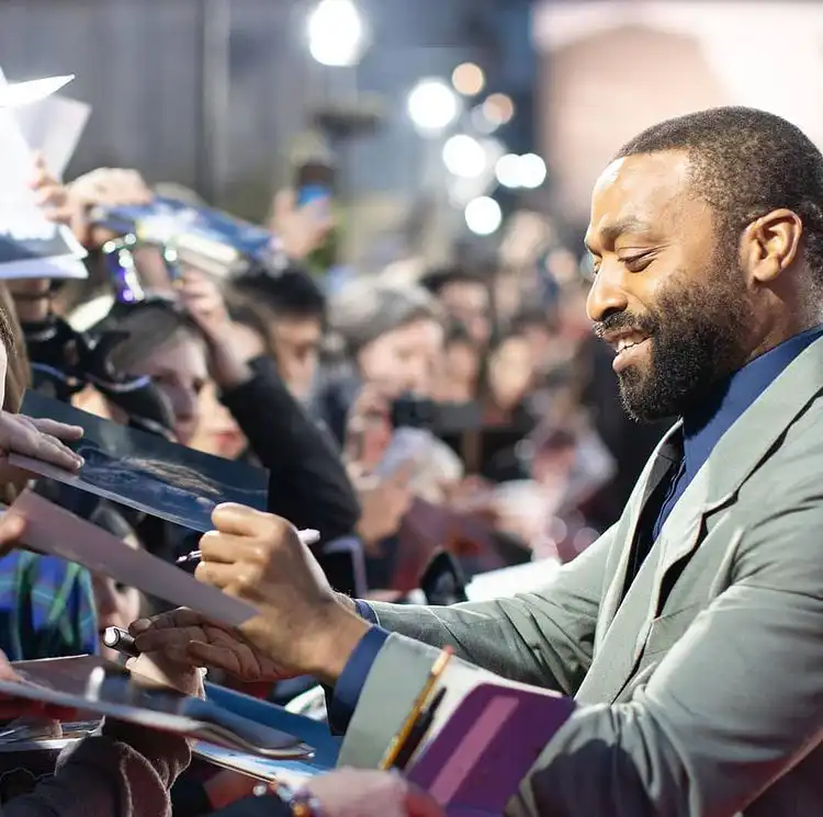 Chiwetel Ejiofor Biography, Age, Income, Net Worth, and Career (2022)