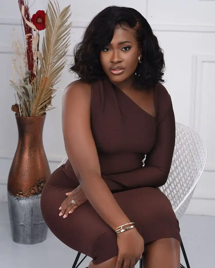Fella Makafui Biography, Age, Daughter, Husband, Net Worth, and Career