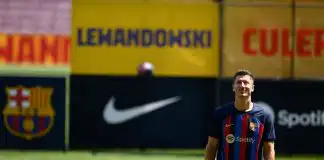 Robert Lewandowski presented to fans as new Barcelona No.9 following €50m transfer from Bayern Munich (video)