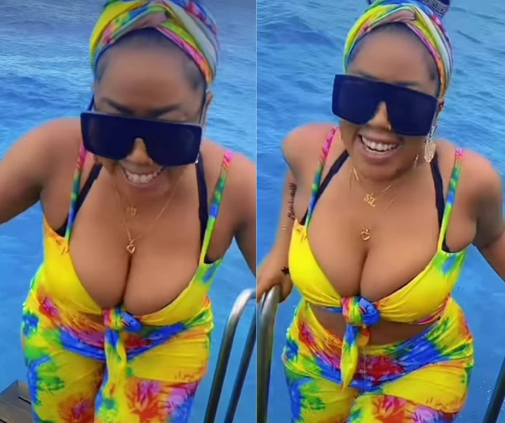 Actress Moyo Lawal Thrills Her Fans As She Shares A New Video Of Herself Having Fun In The Maldives