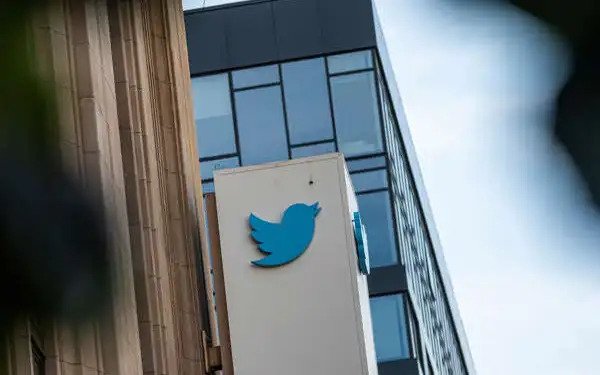 Twitter shuts down offices amid mass resignation of workers Twitter shuts down offices amid mass resignation of workers