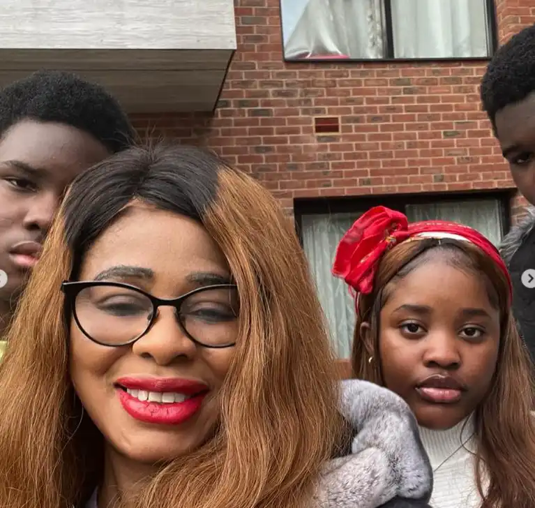 Oritsejafor’s wife abandons him in Nigeria, spends Christmas vacation with their kids (photos)