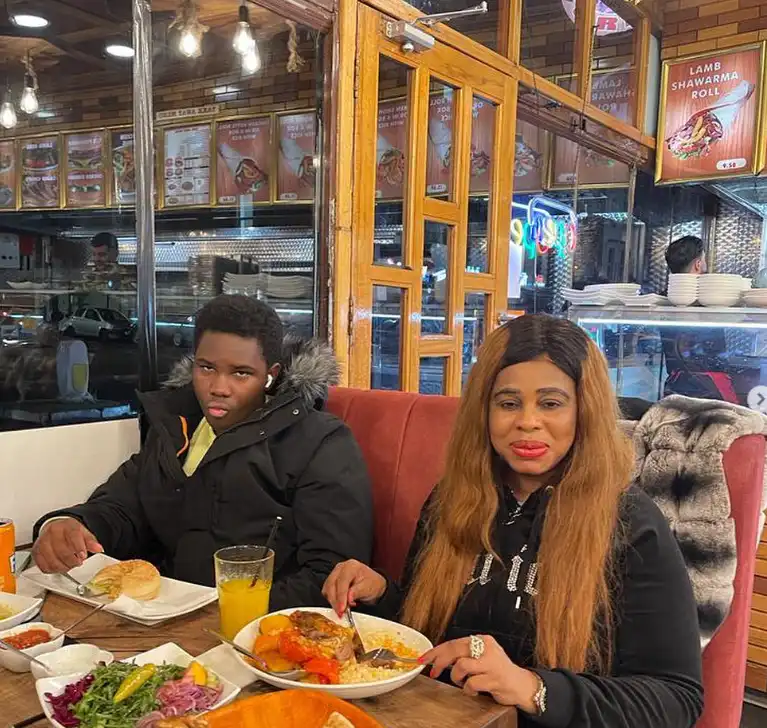 Oritsejafor’s wife abandons him in Nigeria, spends Christmas vacation with their kids (photos)