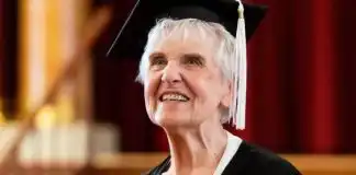 90-year-old woman, Joyce DeFauw graduates 71 years after starting college
