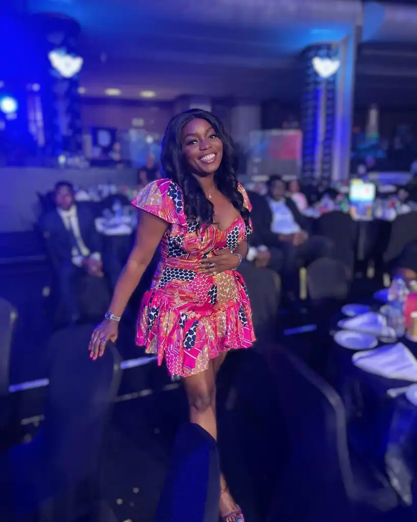 Bisola Aiyeola Biography, Age, Daughter, Husband, Baby Daddy, Songs, Movies, Net Worth, and Career