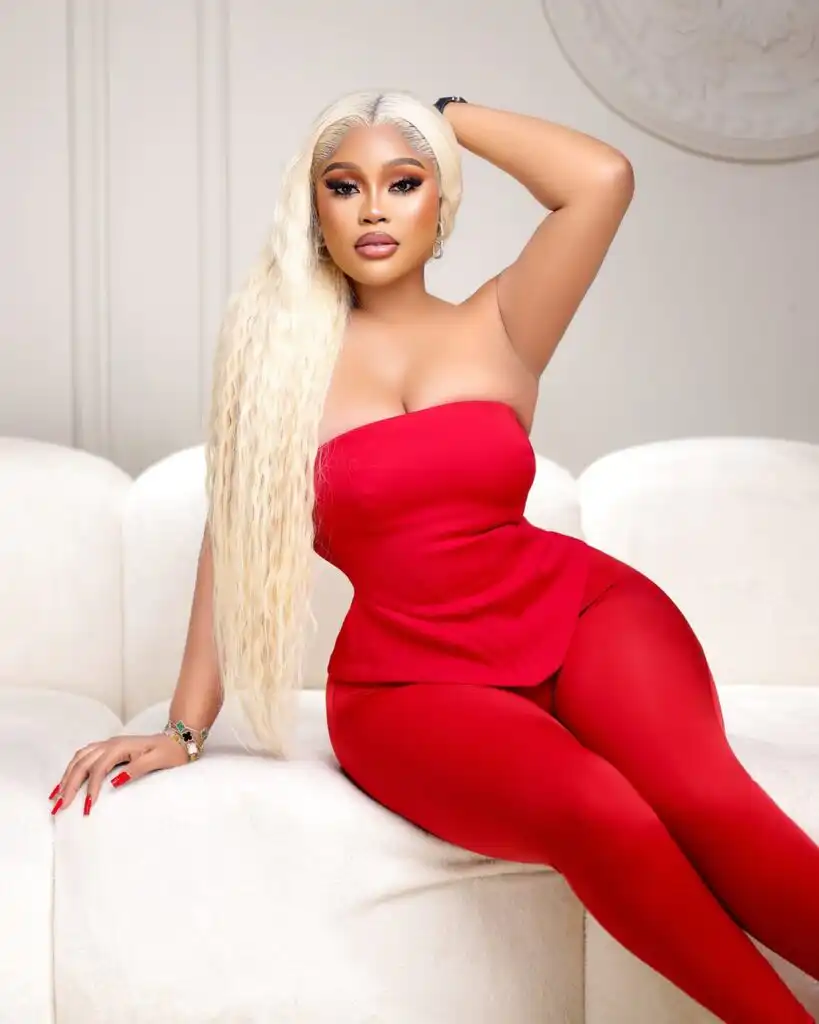 Chioma Nwaoha Biography, Age, Husband, Children, Twin Sister, Movies, Net Worth