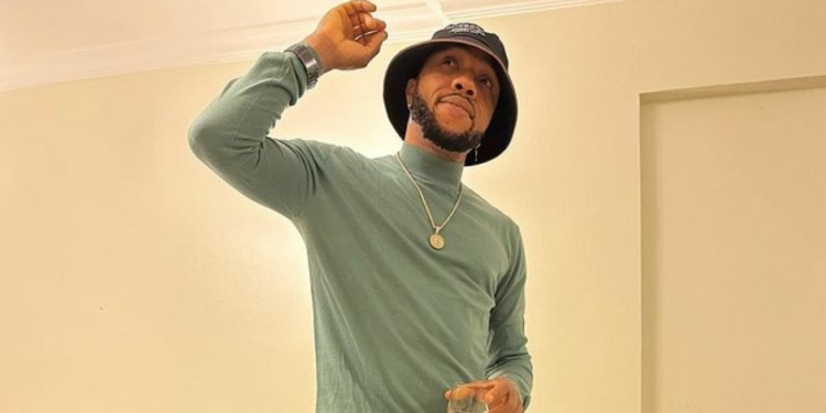 Jayeola Monje makes a public appeal to Portable over fight with Charles Okocha 2 Hope your kids don’t follow you – Charles Okocha stirs backlashes over raunchy display in advertisement video