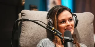 Actress Rachel Bilson reveals