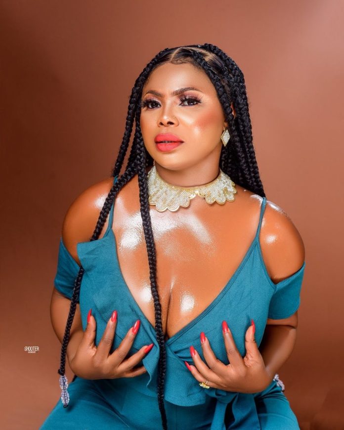 Evan Okoro Biography, Age, Songs, Child, Daughter, Movies, Surgery, Husband, Old Pictures, Sister, Net Worth, and Career