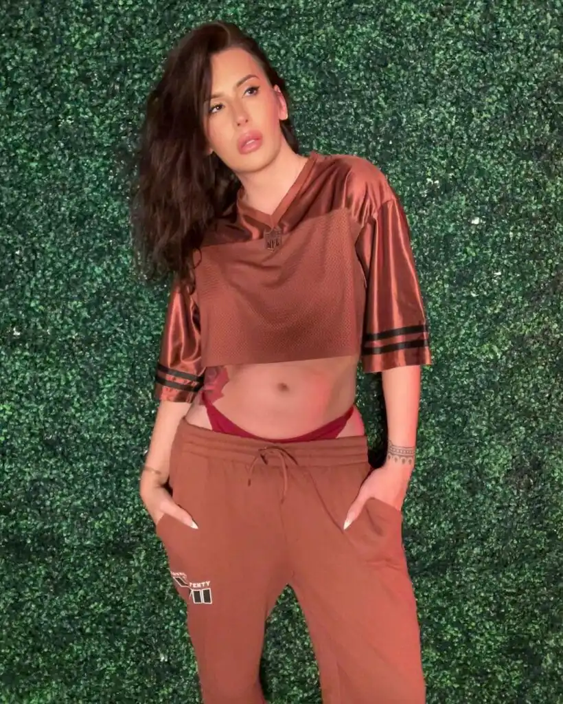 Rose Montoya Biography, Age, Twitter, Gender, Photos, Parents, Height, White House Video, Instagram, Boyfriend, Net Worth, and Career