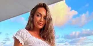 Emily Skye Biography, Age, Diet, Boyfriend, Recipes, Husband, Reviews, Old Program, New House, Protein Powder, Income, Salary, Net Worth, and Career