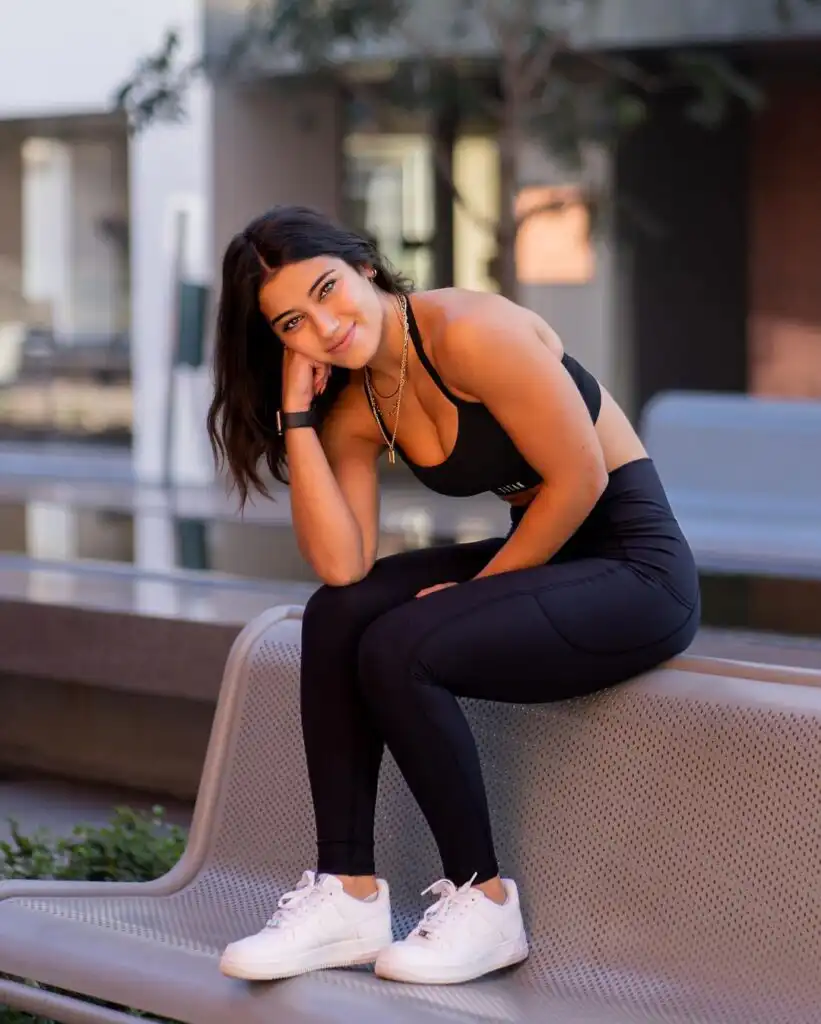 Sara Saffari Biography, Age, Husband, Gym, Wikipedia, Brother, Twitter, Kid, Persian, Net Worth, and Career