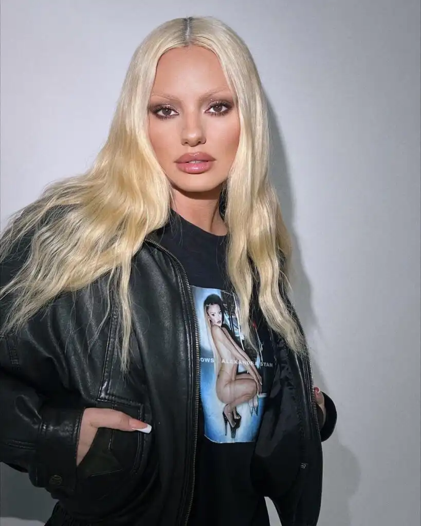 Alexandra Stan Biography, Age, Husband, Height, Pictures, Songs, Albums, Net Worth, and Career