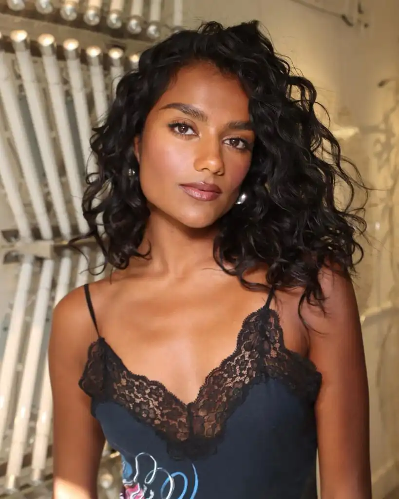 Simone Ashley Biography, Age, Boyfriend now, Instagram, Height, Married, Relationships, Movies, TV Shows, Net Worth, and Career