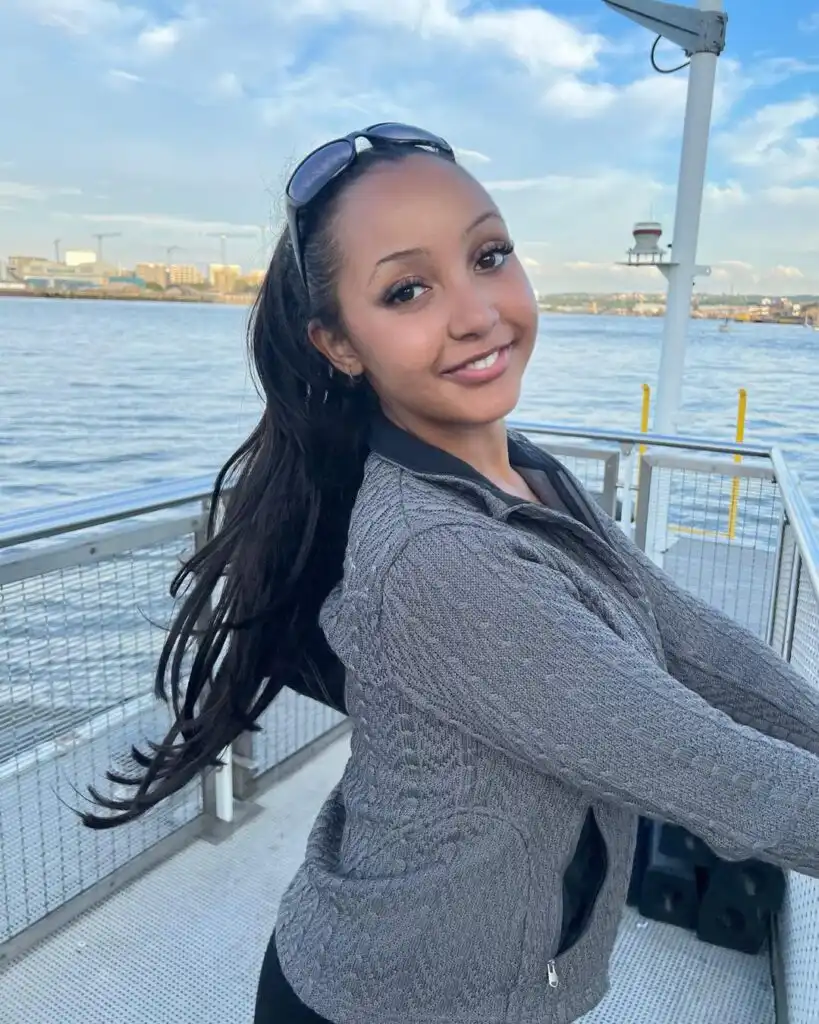 Pinkpantheress Biography, Age, Boyfriend, Parents, Height, Real Name, Net Worth 1 Pinkpantheress Biography, Age, Songs, Boyfriend, Parents, Height, Real Name, Ethnicity, Instagram, Nationality, House, Net Worth, and Career