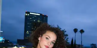 Sofie Dossi Biography, Age, Videos, Songs, Contortion, Instagram, Net Worth, and Career