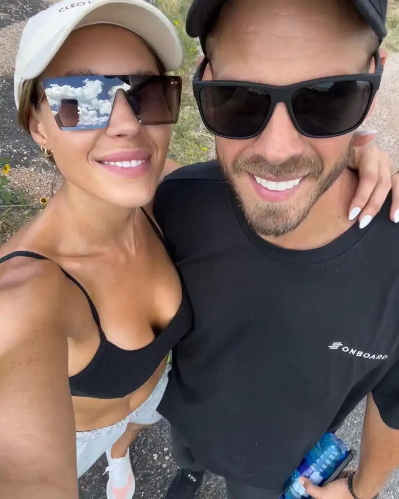 Kelsey Wells Biography, Age, Workout, Boyfriend, Husband, Podcast, Wikipedia, Diet, Height, Net Worth, and Career