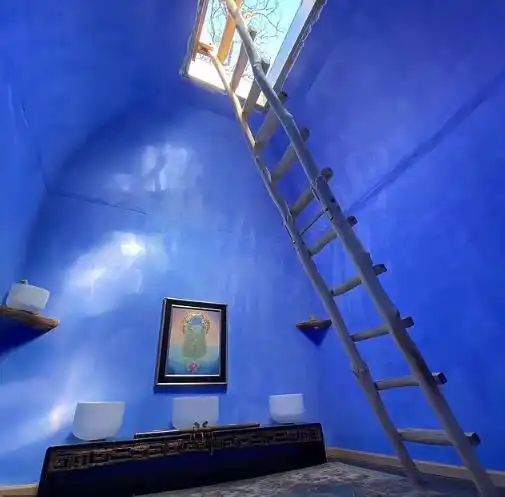 joshua dark room