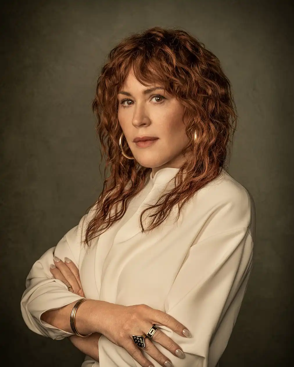 Molly Ringwald Biography, Age, Children, Husband, Movies, TV Shows, News, Videos, Net Worth, and Career