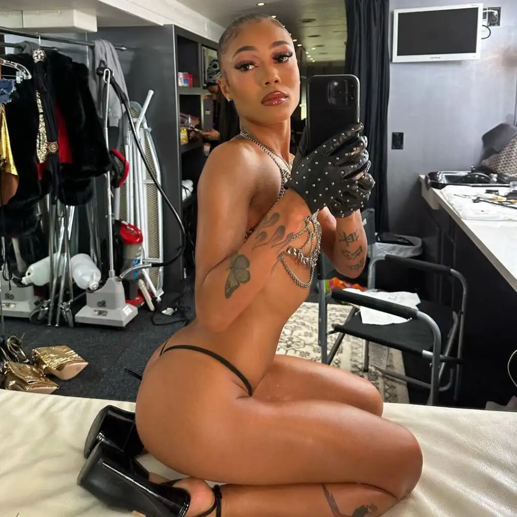 Coi Leray Biography, Age, Songs, Albums, Height, Daughter, Baby Daddy, Boyfriend, braids, House, Net Worth, and Career