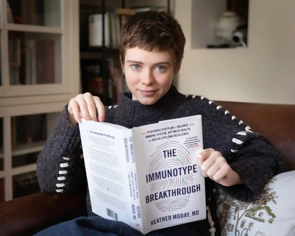 Sophia Lillis Biography, Age, Height, Relationships, Long Hair, Instagram, Movies, TV Shows,  Net Worth, and Career