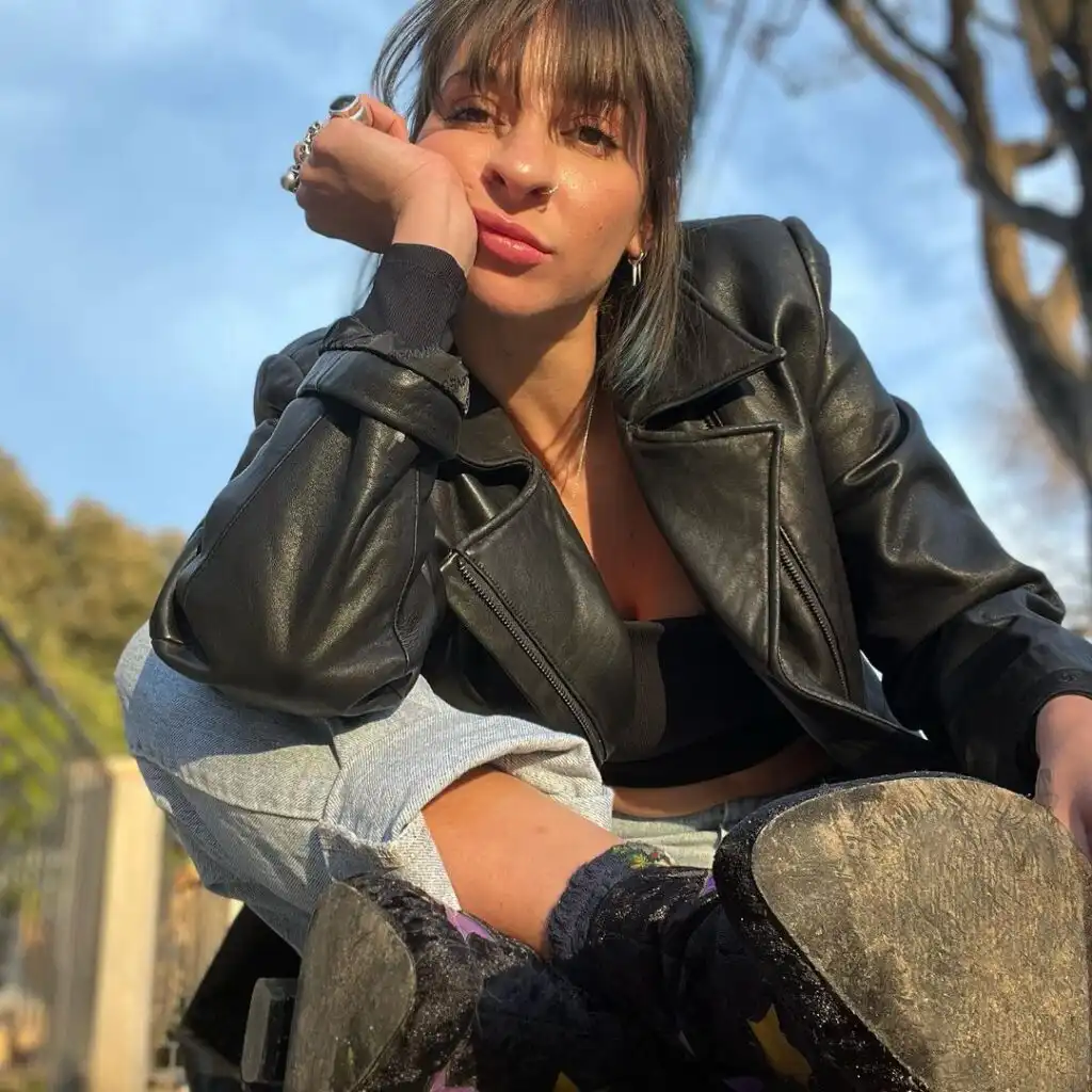Gabbie Hanna Biography, Age, Songs, Vine, Poetry, YouTube, Movies, TV Shows, Twitter, Instagram, Net Worth, and Career