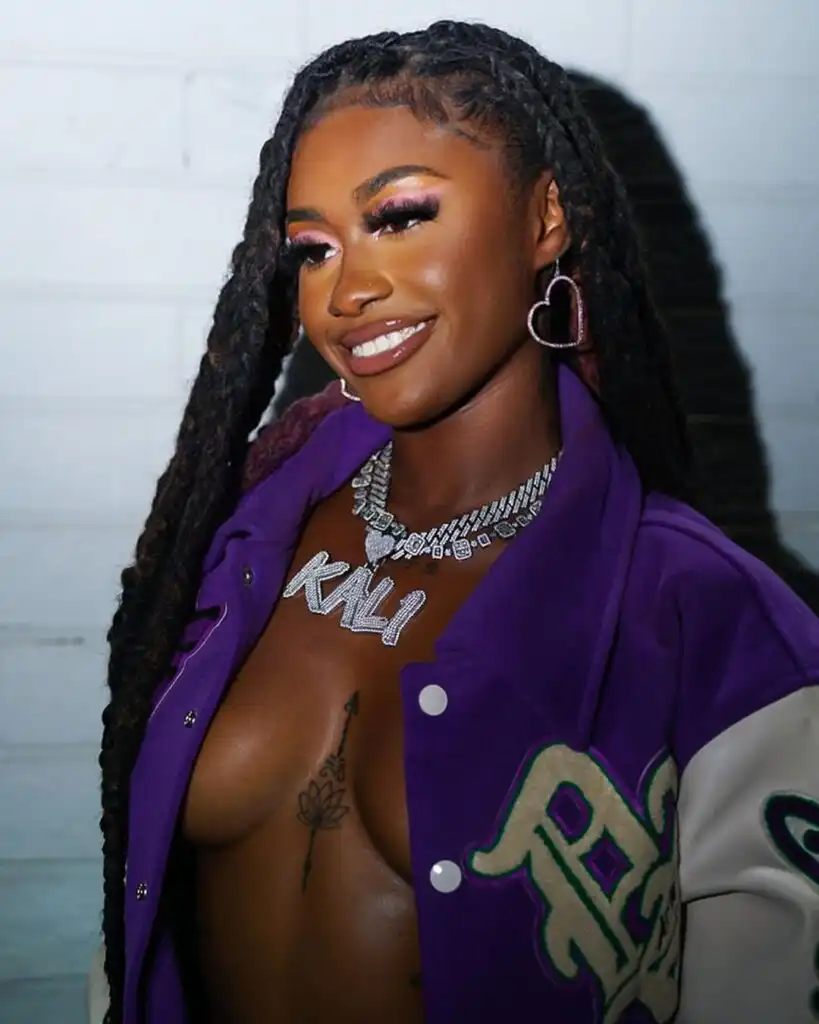Kaliii Biography, Age, Songs, Albums, Boyfriend, Parents, Net Worth, and Career