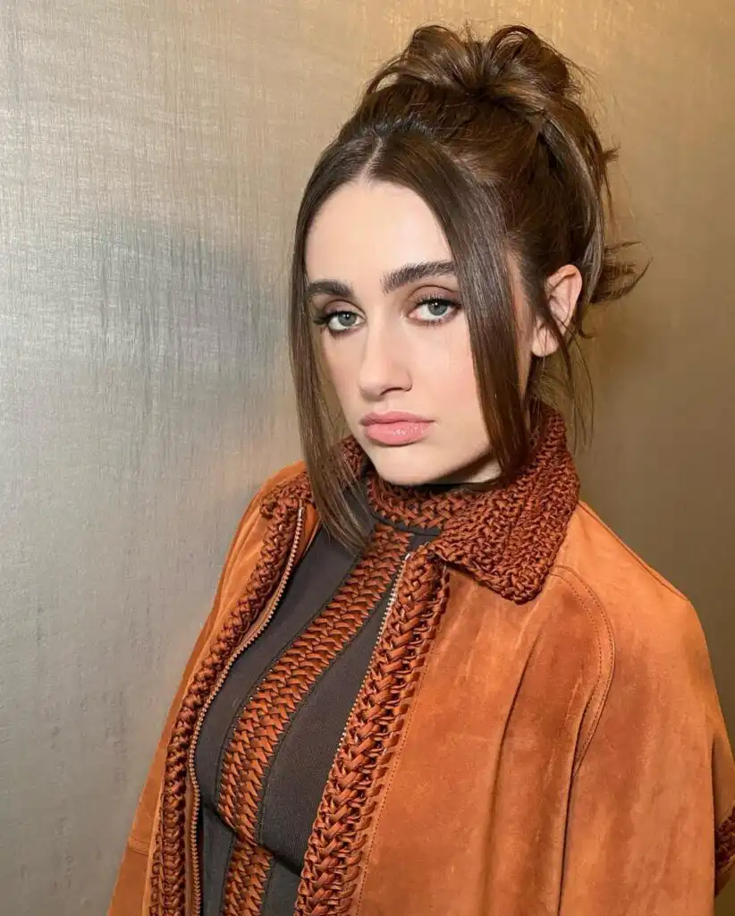 Rachel Sennott Biography, Age, Boyfriend, Height, Parents, Dating, Movies, TV Shows, Instagram, Net Worth, and Career
