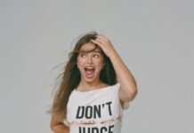 Addison Rae Biography, Age, Height, Songs, Instagram, Boyfriend, Movies, TV Shows, Net Worth, and Career Addison Rae Biography, Age, Height, Songs, Instagram, Boyfriend, Movies, TV Shows, Net Worth, and Career